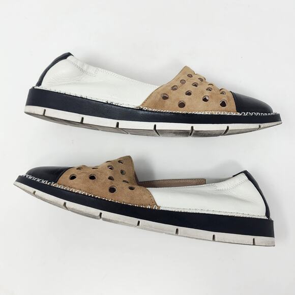 Hispanitas Flats Women 7 Chica Slip-On B&W Leather with Tan perforated Suede - Picture 7 of 10